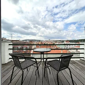 Hradebni - Terrace In The Old Town Apartment