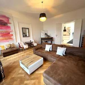 Wenceslas Square 150 M2 Apartment